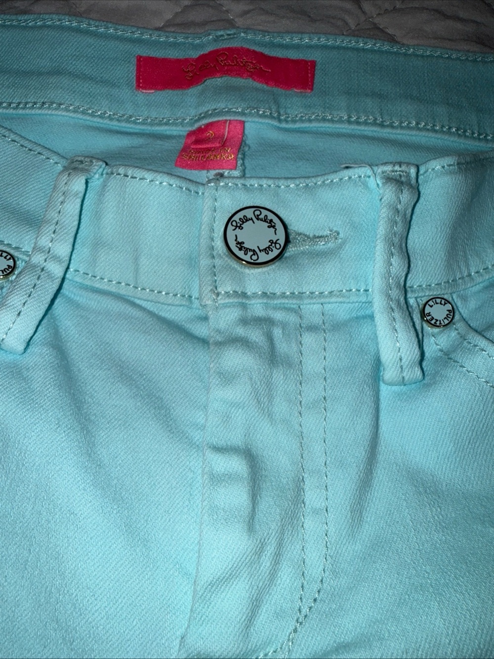 Lilly Pulitzer South Ocean Crop Flare Whisper Blue Jean Size 2 Beachy Resortwear - Picture 3 of 8